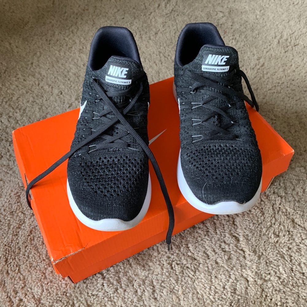 NIKE LUNAREPIC LOW FLYKNIT 2